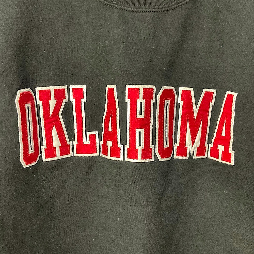 Champion Unisex Oklahoma University Medium Sweatshirt